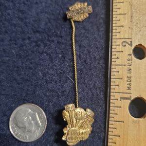 HARLEY DAVIDSON"FACTORY VISITOR PIN 1961 PANHEAD"